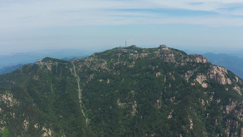 山东泰安泰山4k航拍视频