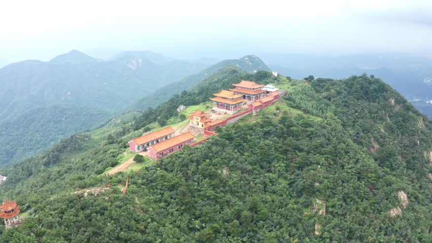 信陽靈山寺金鼎4k航拍視頻